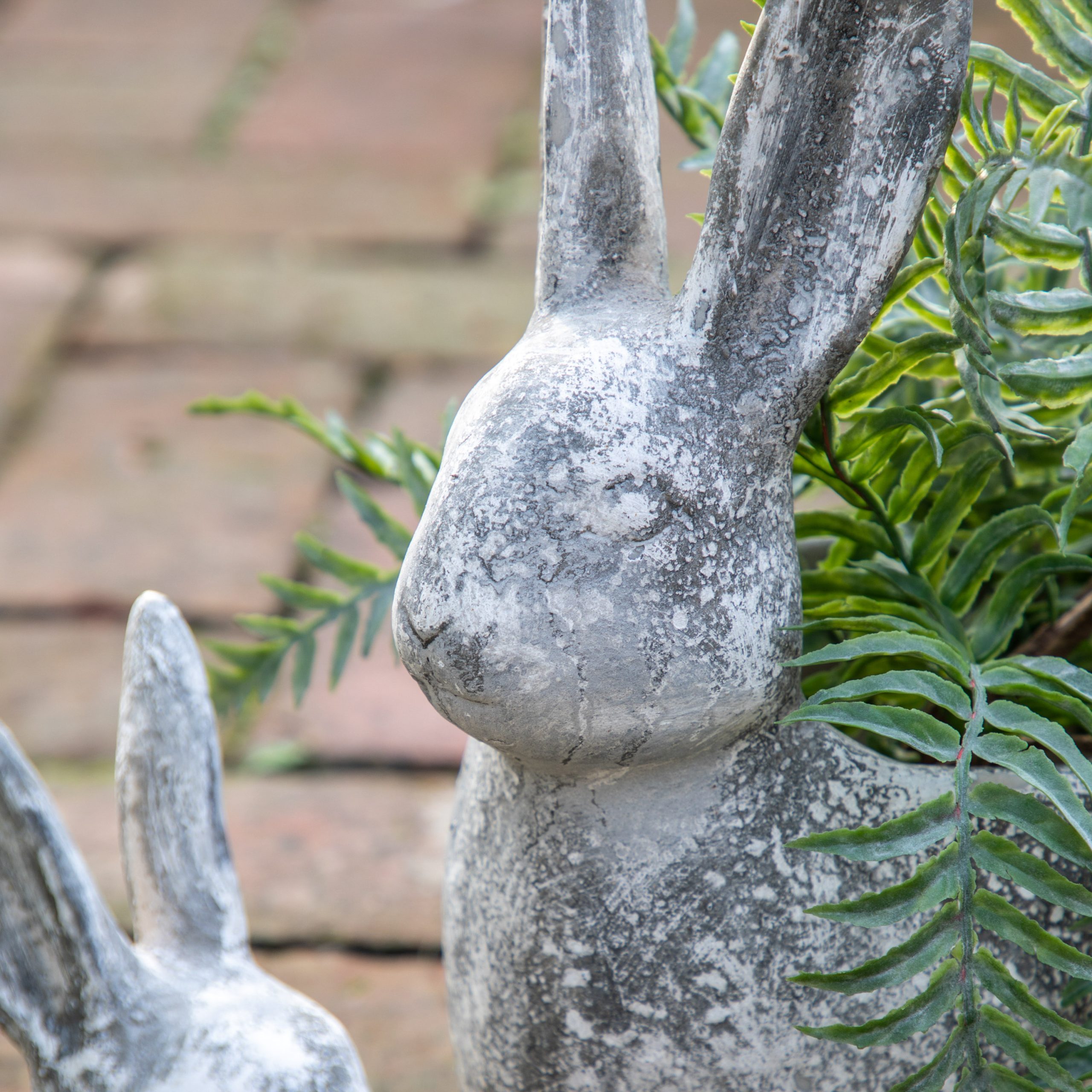 Gallery Direct Bunny Pot Large Distressed White