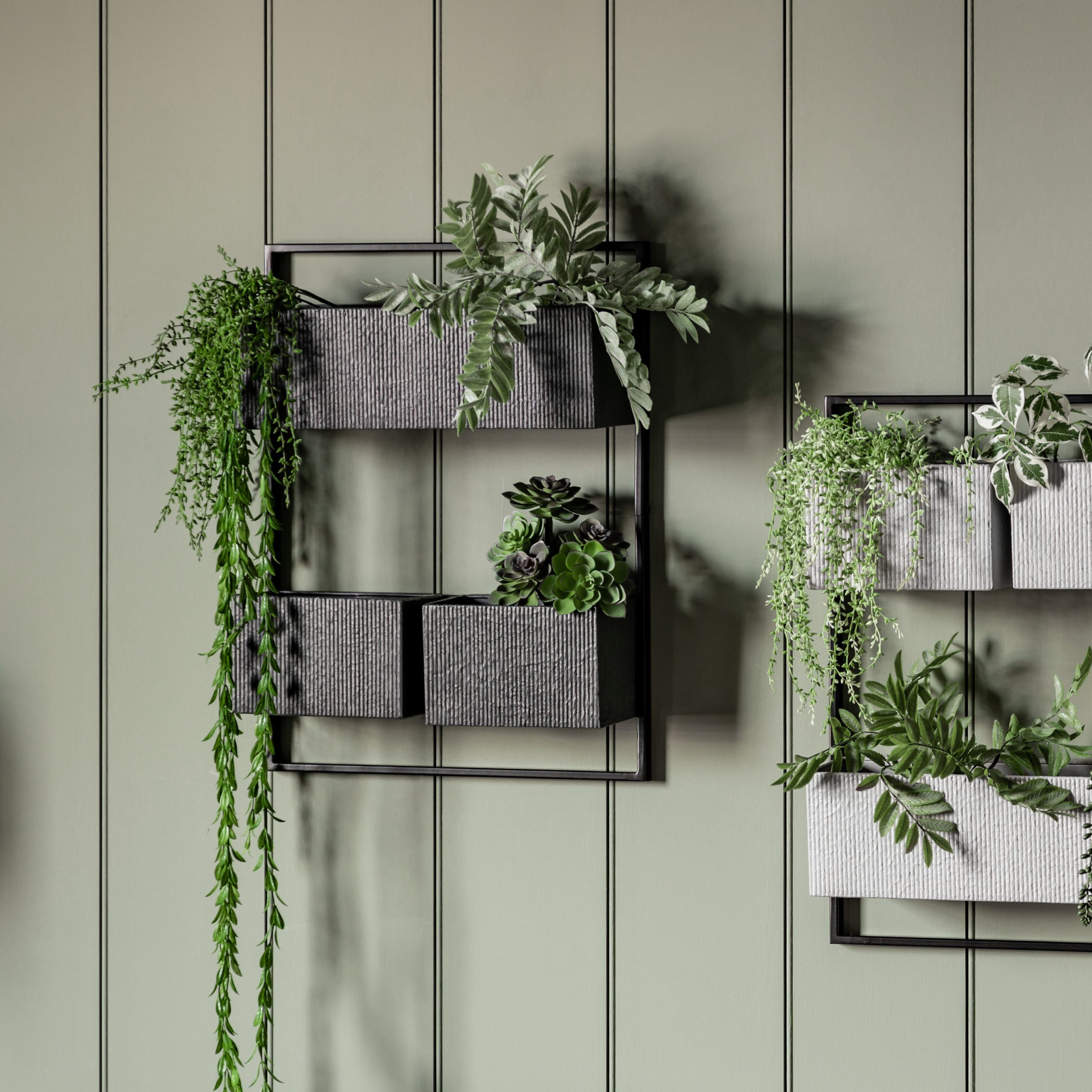 Gallery Direct Chadlington Wall Planter Black