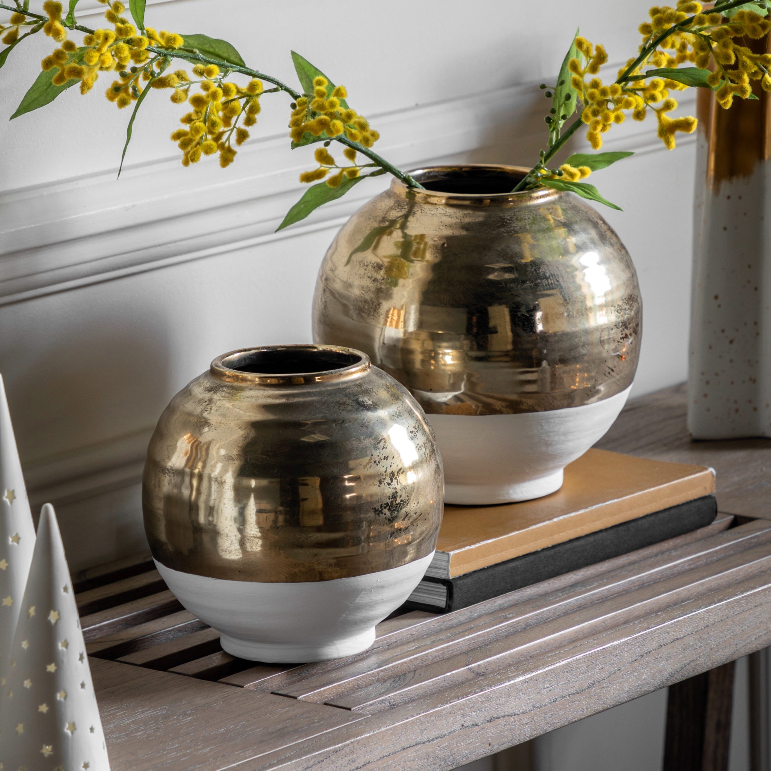 Gallery Direct Glitz Vase Small White & Gold