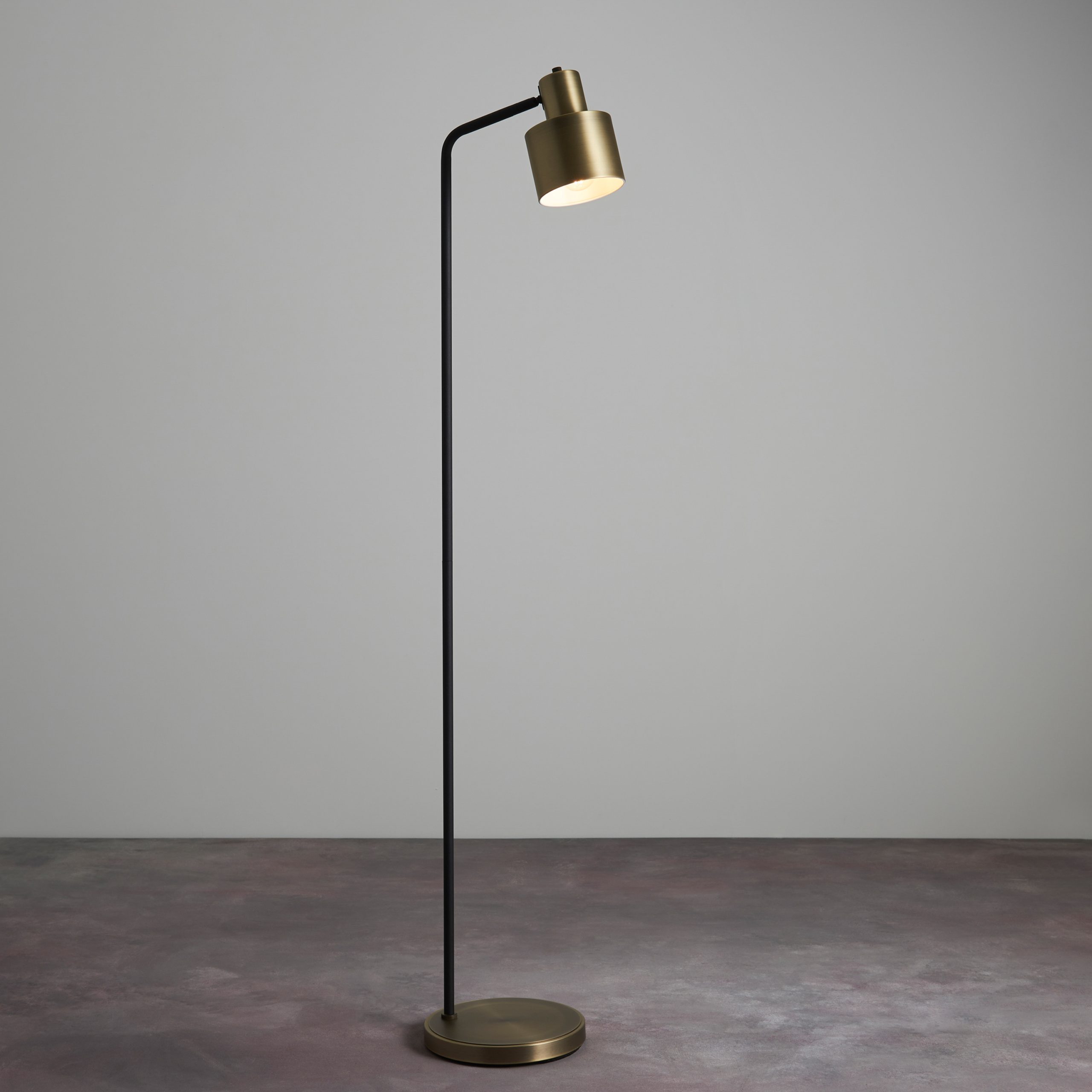 Gallery Direct Mayfield Floor Lamp Brass / Black