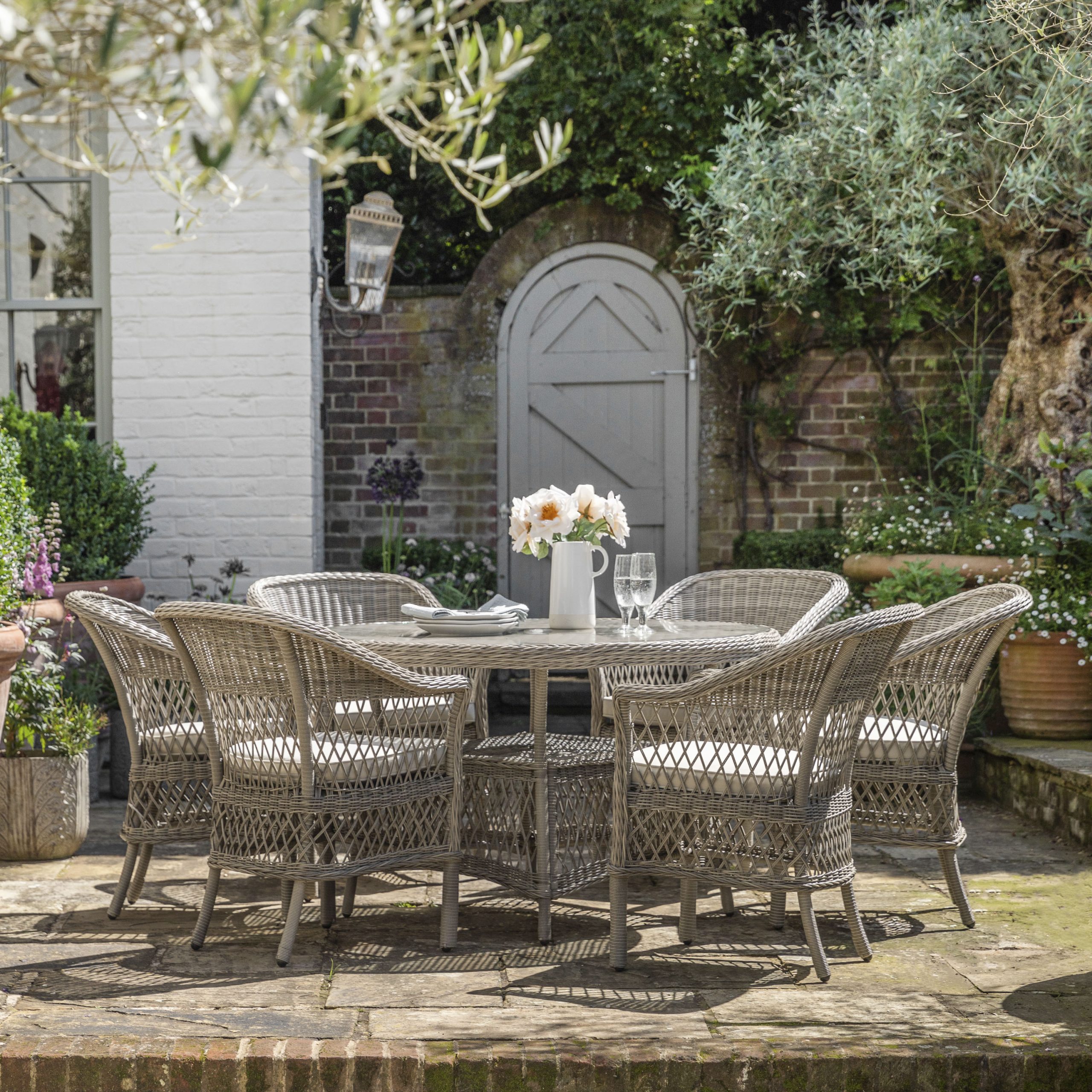 Gallery Outdoor Menton 6 Seater Round Dining Set