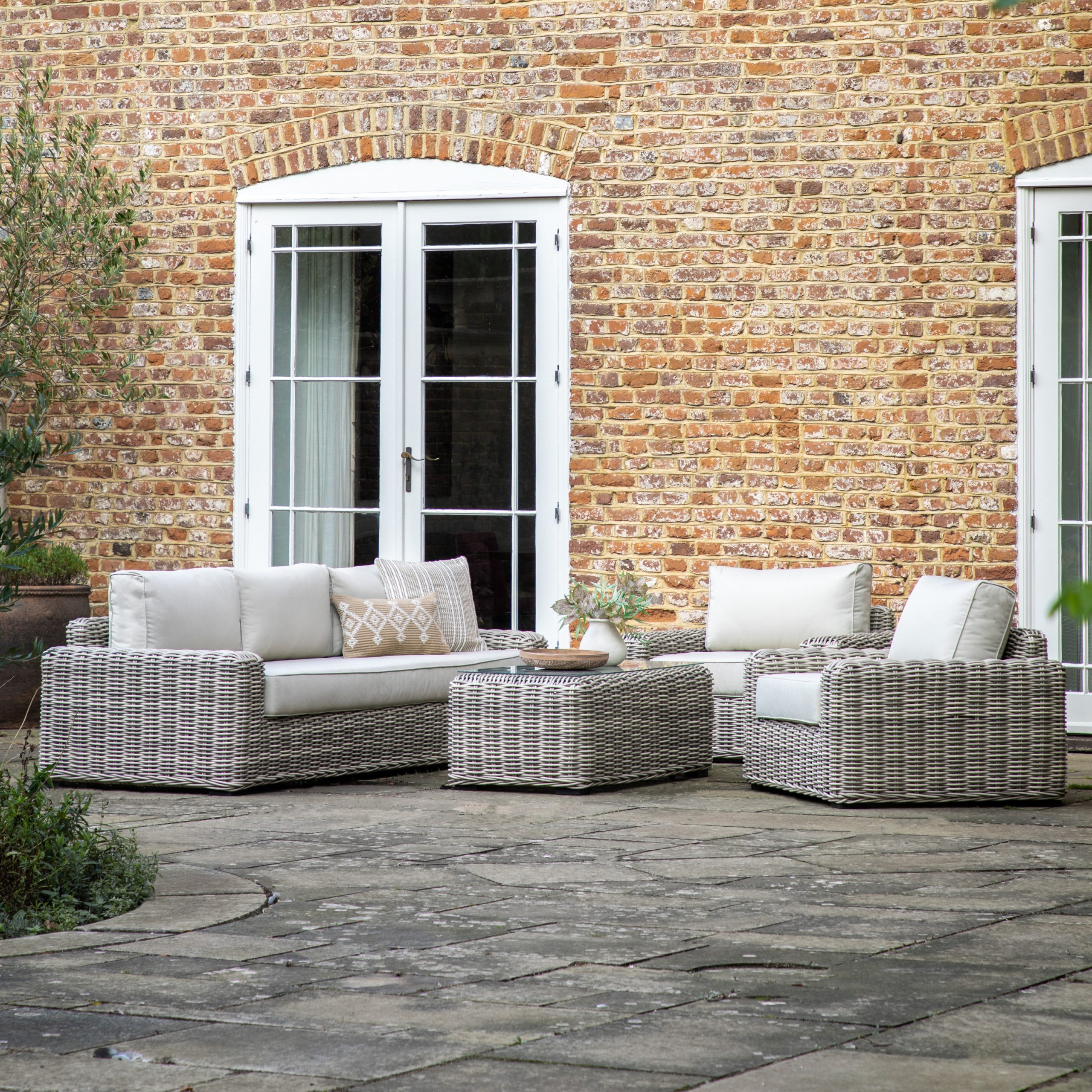 Gallery Outdoor Ragusa Lounge Set