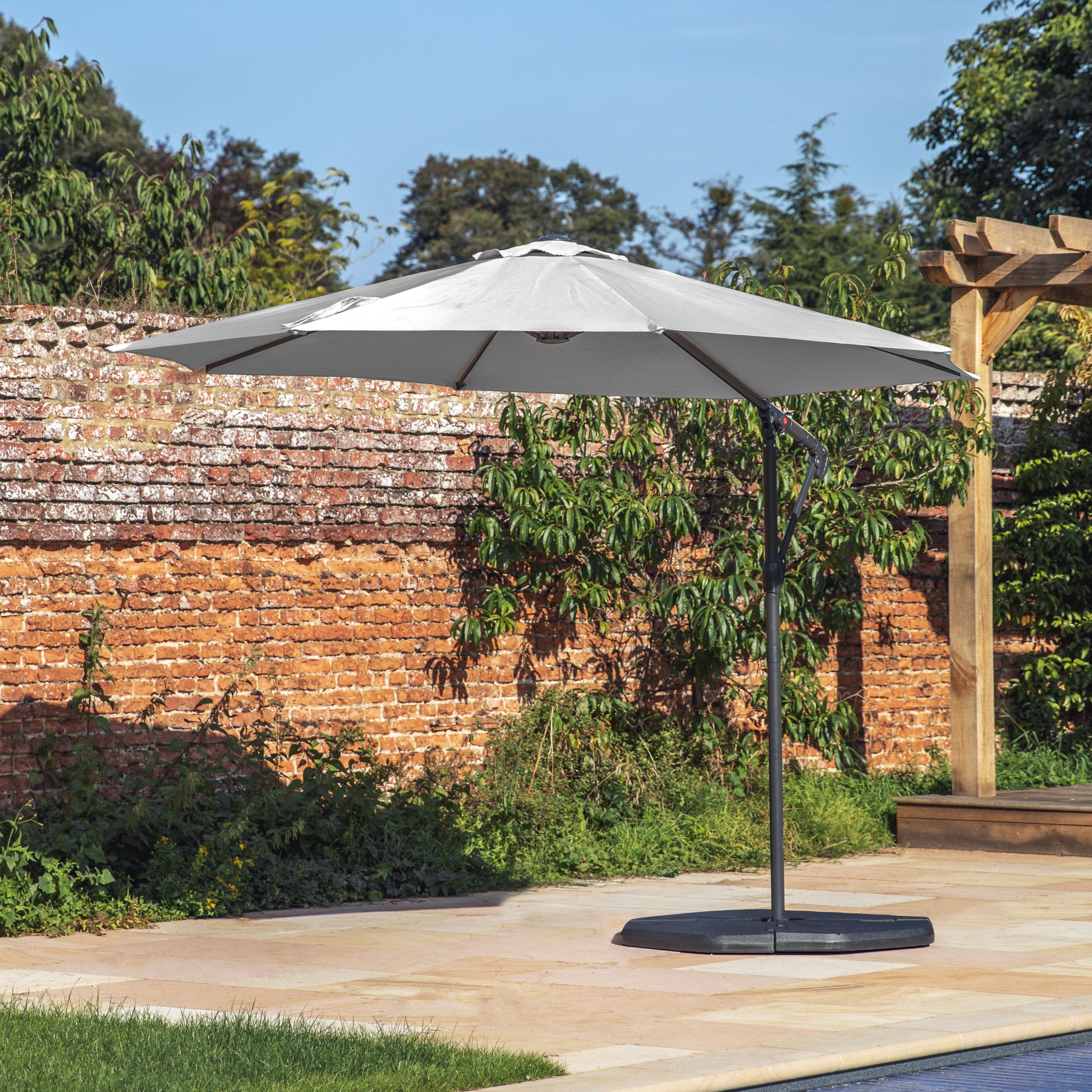 Gallery Outdoor Vazzano 3m Cantilever Parasol Grey