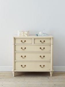 Laura Ashley Clifton 2+3 Chest in Ivory | Shackletons