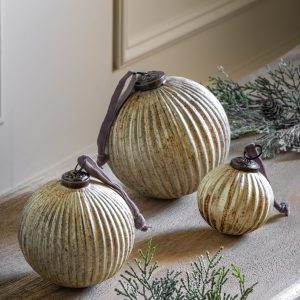 Gallery Direct Mia Bauble Antique Gold Set of 4 | Shackletons