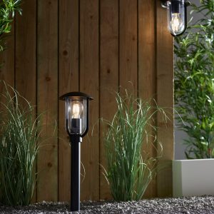 Gallery Direct Quinn Outdoor 1 Floor Light | Shackletons