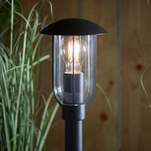 Gallery Direct Quinn Outdoor 1 Floor Light | Shackletons