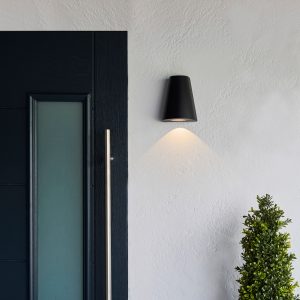 Gallery Direct Helm Outdoor 1 Wall Light | Shackletons